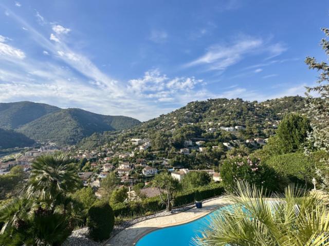 Maison vente à Nice, Drap