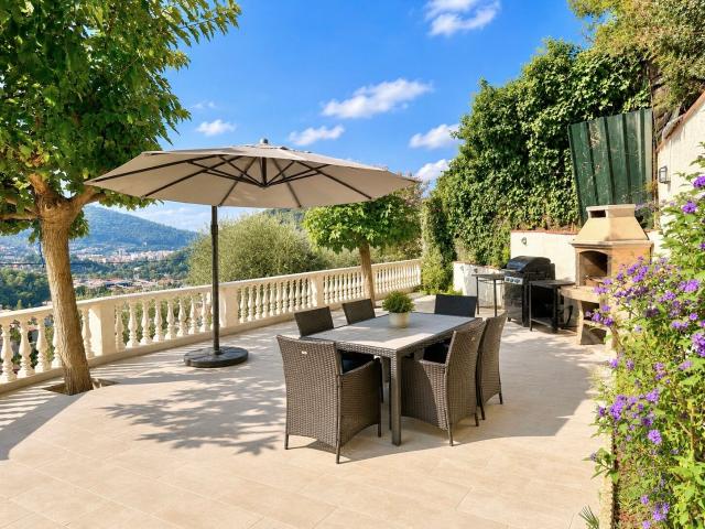 Maison vente à Nice, Drap