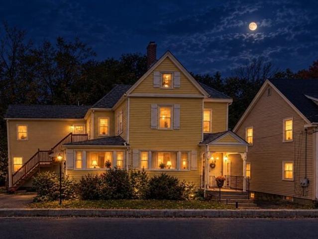 House for sale in Mansfield, Bristol County