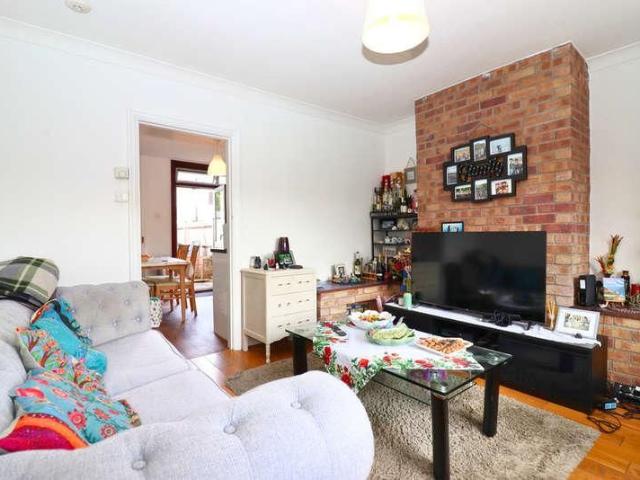 House for rent in Tolworth, Greater London