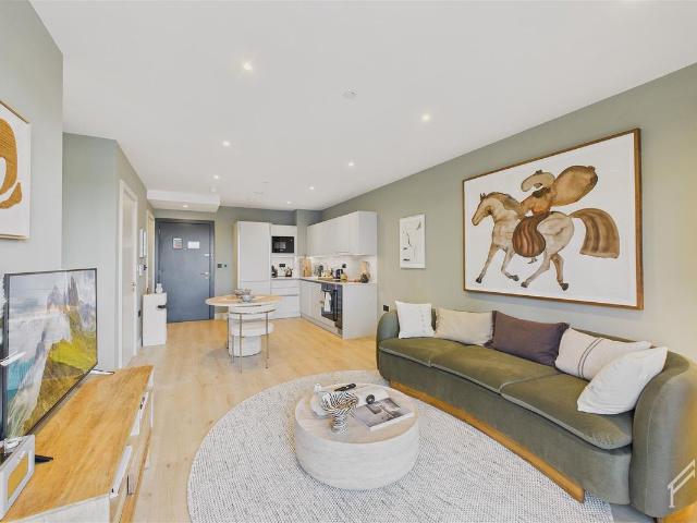 Studio for rent in Colindale, Greater London