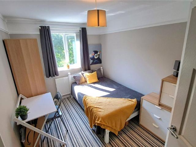 Room for rent in Hollinswood, Telford