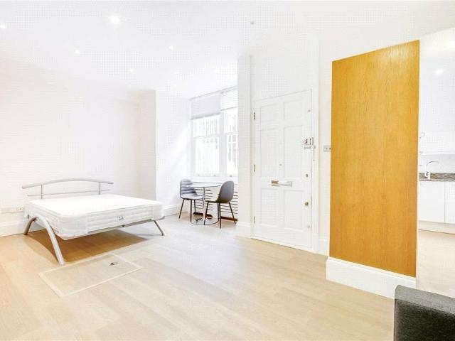 Apartment for rent in Chelsea, Greater London