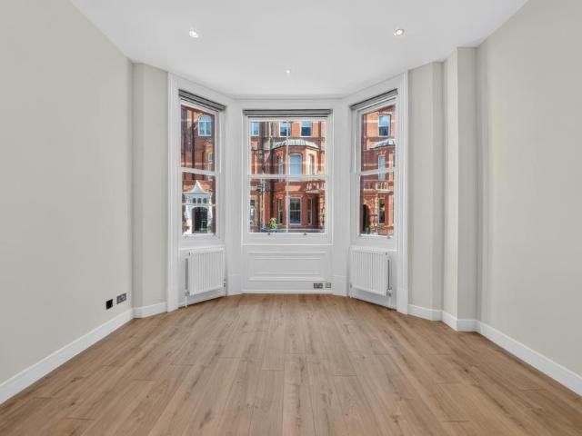 Apartment for rent in Chelsea, Greater London