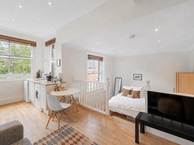 Apartment for rent in Chelsea, Greater London