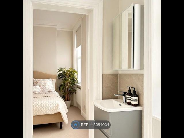 Studio for rent in Chelsea, Greater London