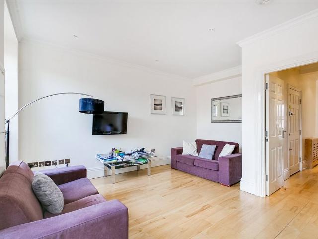 Apartment for rent in Chelsea, Greater London