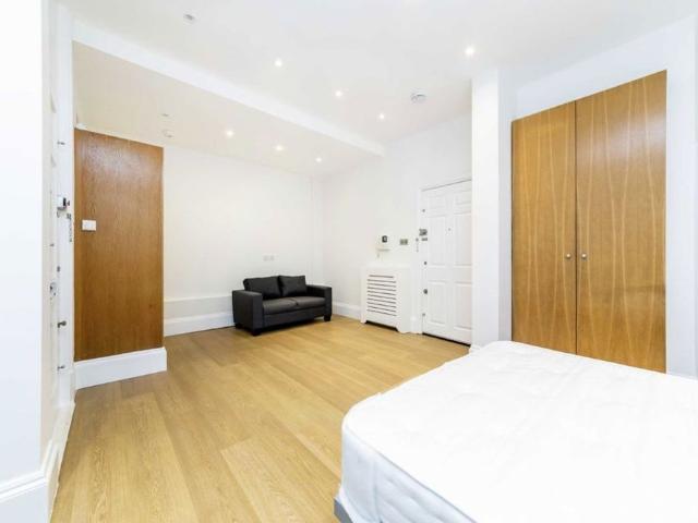 Apartment for rent in Chelsea, Greater London