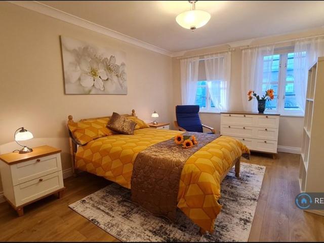 Apartment for rent in Stockwell, Greater London