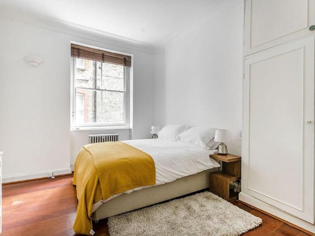 House for rent in Brompton, Greater London