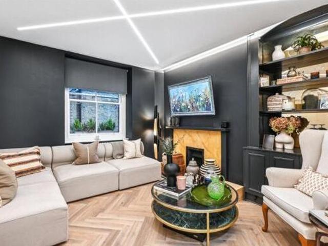 House for sale in City of London, Greater London