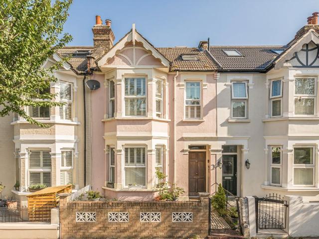 House for rent in London Borough of Ealing, Hanwell