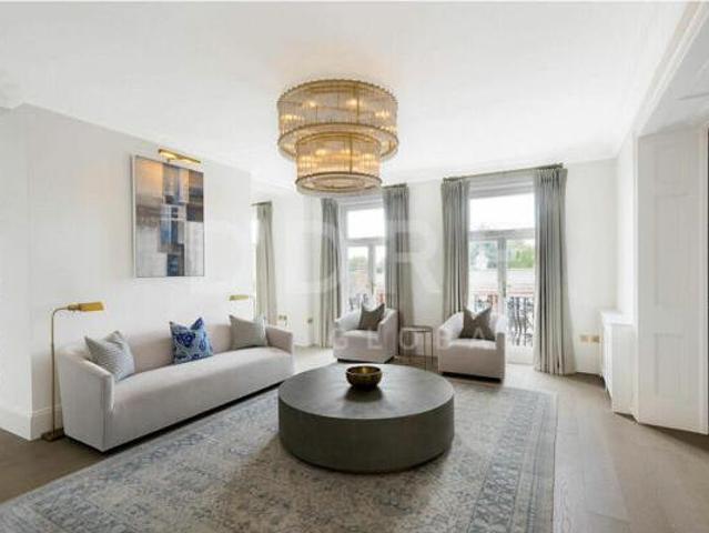 House for sale in City of London, Greater London