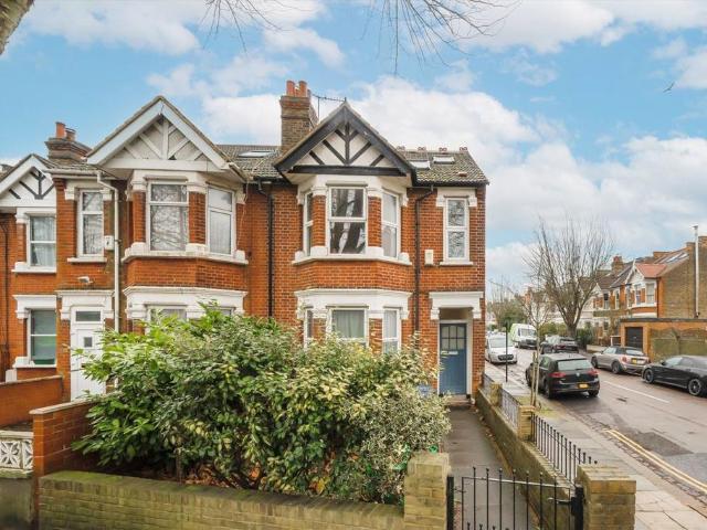 House for rent in London Borough of Ealing, Hanwell