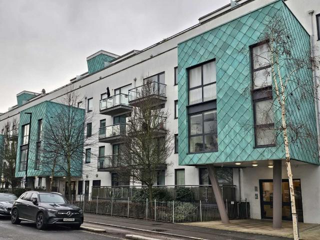 Apartment for rent in Highbury, Greater London