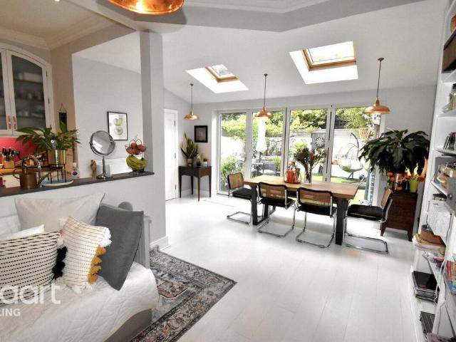 House for rent in London Borough of Ealing, Hanwell