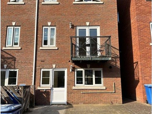 House for rent in New Catton, East Bank