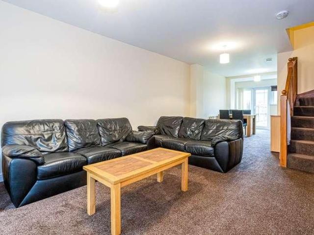 Townhouse for rent in Hulme, Georgia