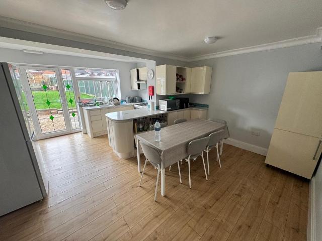 House for rent in Poolfields, Butterton