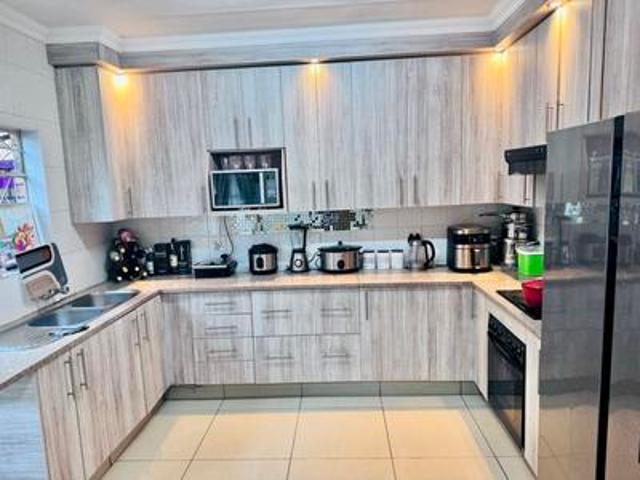 Townhouse for sale in Ekurhuleni, Gauteng