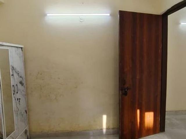 Property for rent in Deri