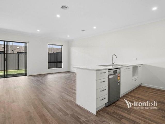 Townhouse for rent in Craigieburn, Victoria