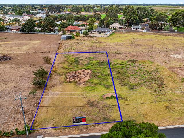Property for sale in Comaum, South Australia