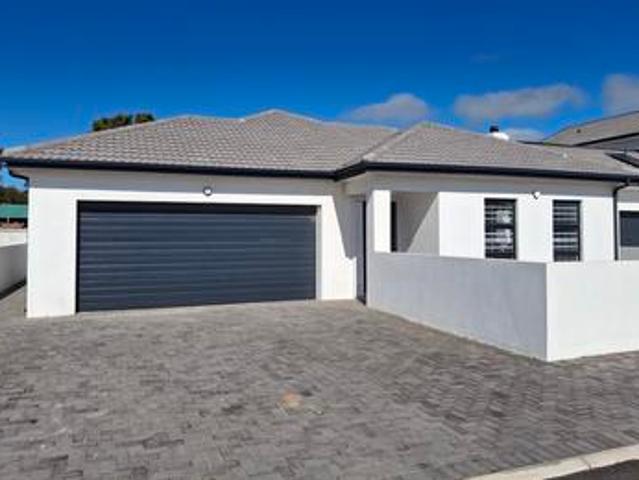 House for sale in West Coast, Britannia Bay