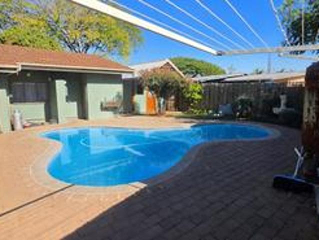 House for sale in Waterkloof, Gauteng