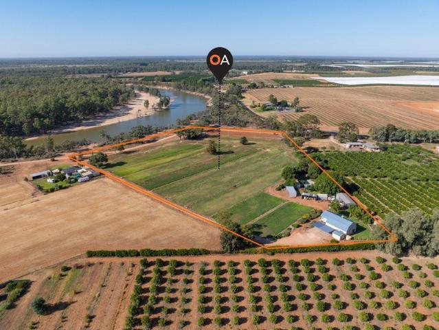 Cottage for sale in Colignan, Victoria