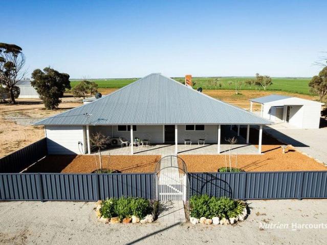 Acreage for sale in Nukarni, Western Australia