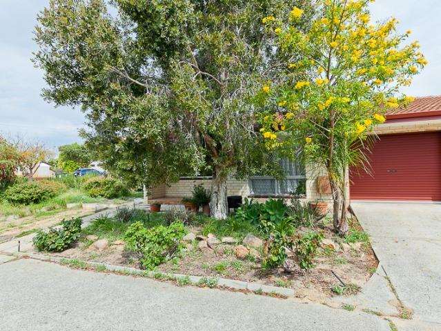 Villa for sale in Stirling, Western Australia