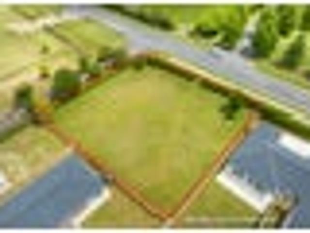Land for sale in Awhitu, Oroua County
