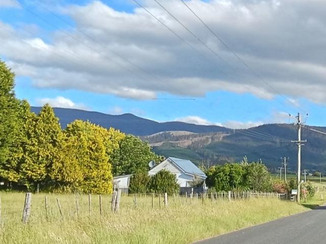 Cottage for sale in Springfield, Tasmania