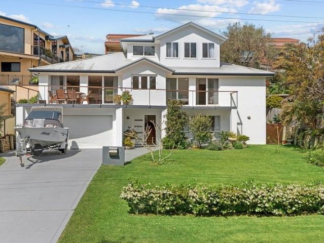 House for sale in Long Jetty, New South Wales