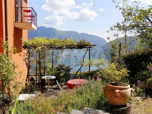 Wohnung kaufen in Aldesago, Tessin
