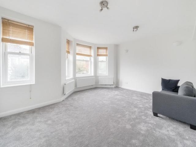 House for rent in Archway, Greater London