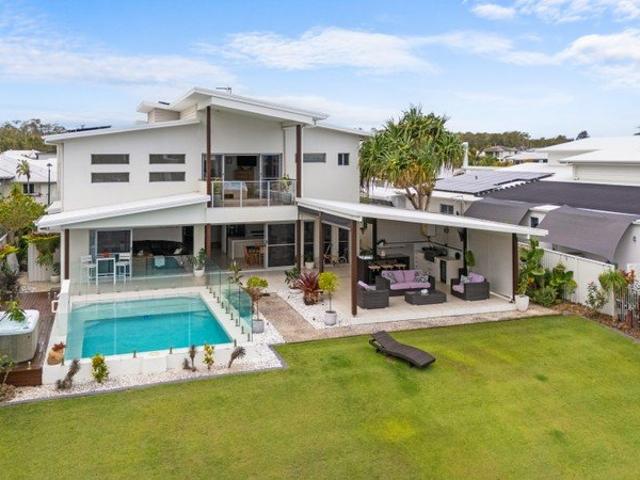 House for sale in North Point, Sunshine Coast Regional