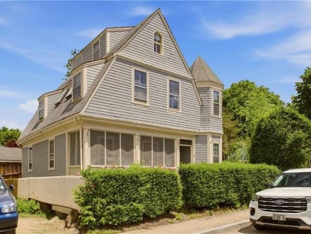 House for sale in Newport, Newport County