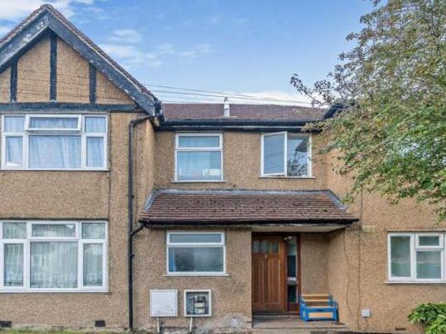 House for sale in London Borough of Ealing, Greenford
