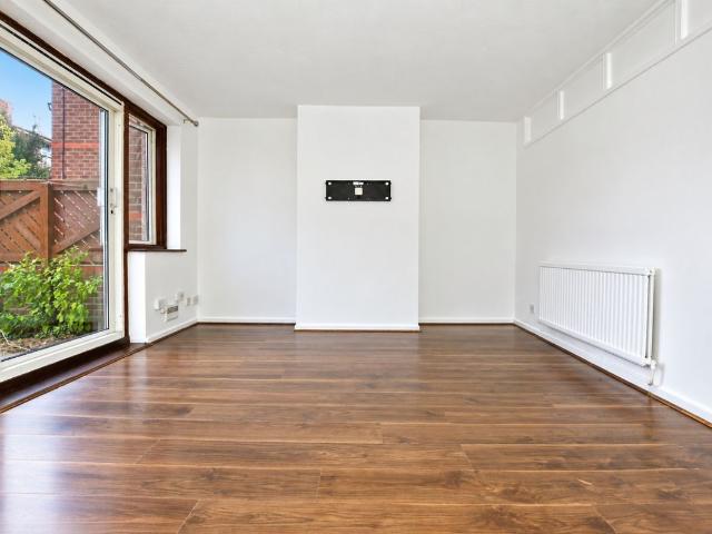 House for rent in London Borough of Newham, Greater London