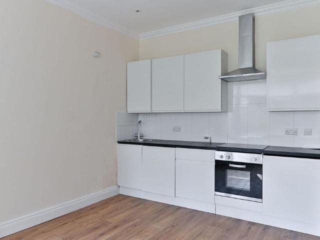 Apartment for rent in Streatham Hill, Greater London