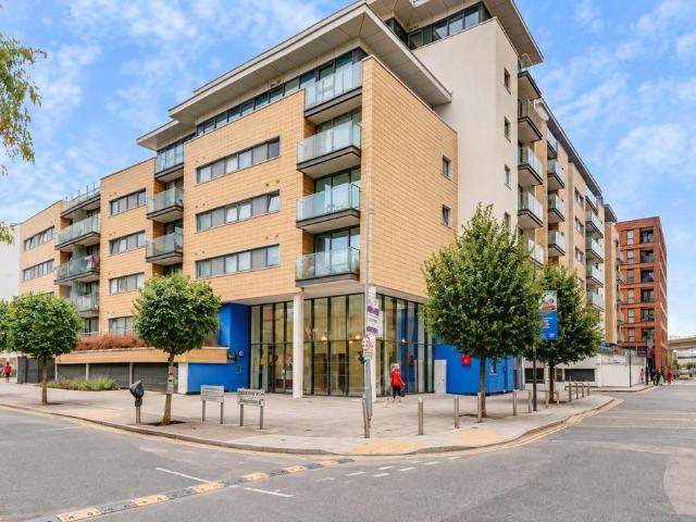 Apartment for rent in Reach, Greater London