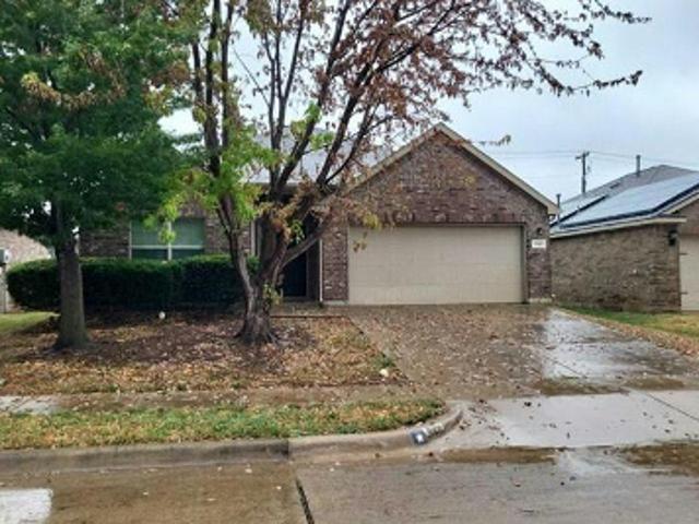 House for sale in Crowley, Tarrant County