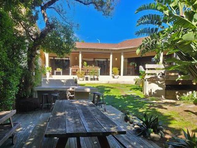 House for rent in Beacon Island Estate, Garden Route District Municipality
