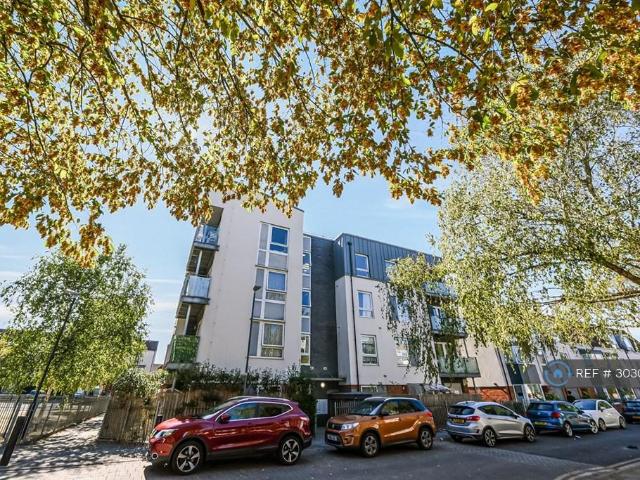 Apartment for rent in Lane, Greater London