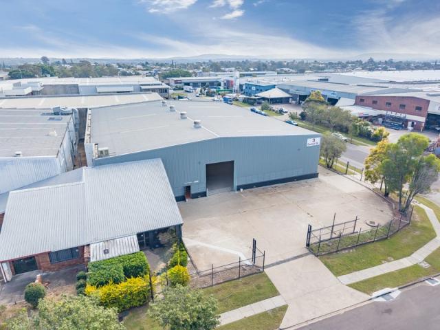 Warehouse for rent in Toombul, Queensland