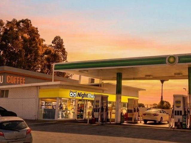 Retail for rent in Armadale, Western Australia