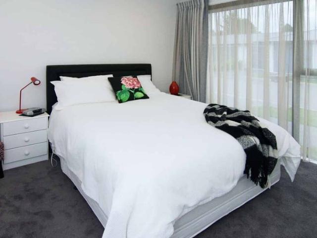 Townhouse for rent in Opaki, Wellington