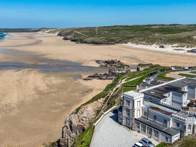Apartment for rent in Penwartha Coombe, Cornwall
